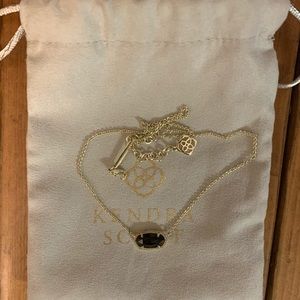 Kendra Scott necklace
